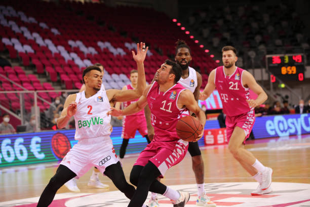 在这个充满 在这个充满